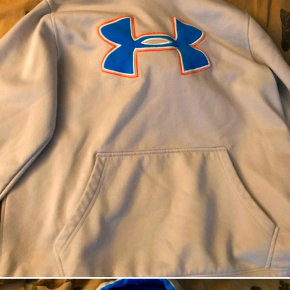 2 men's medium under armour hoodies